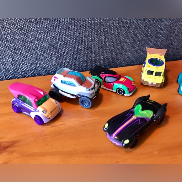 Lot MATTEL Character Cars Teen Titans Go Spongebob Plankton Maleficent Vehicles - Picture 3 of 14